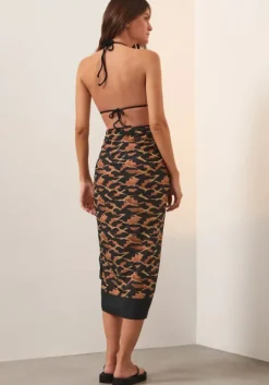 Camu Sarong