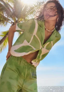 Sunray Cropped Shirt Sage