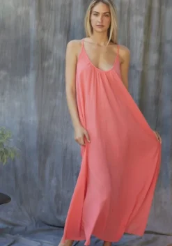Tulum Beach Dress Strawberry